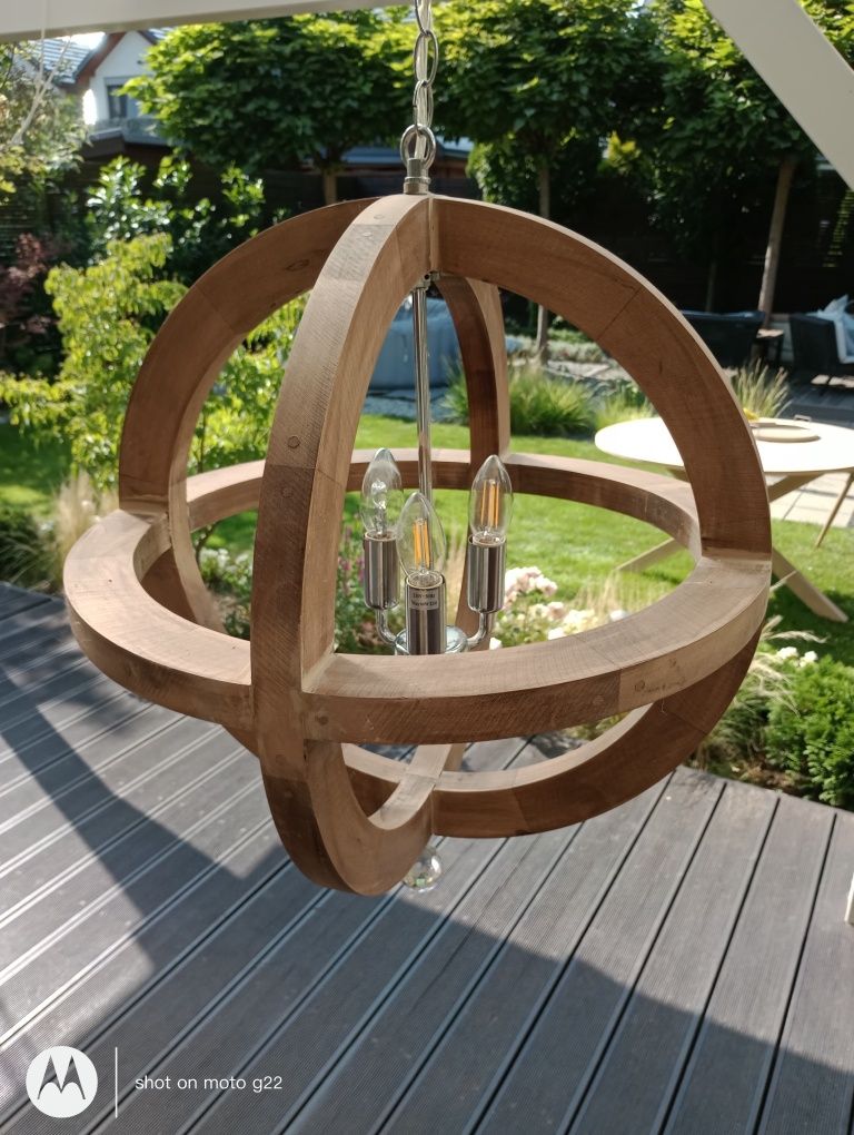 Lampa wisząca drewniany abażur