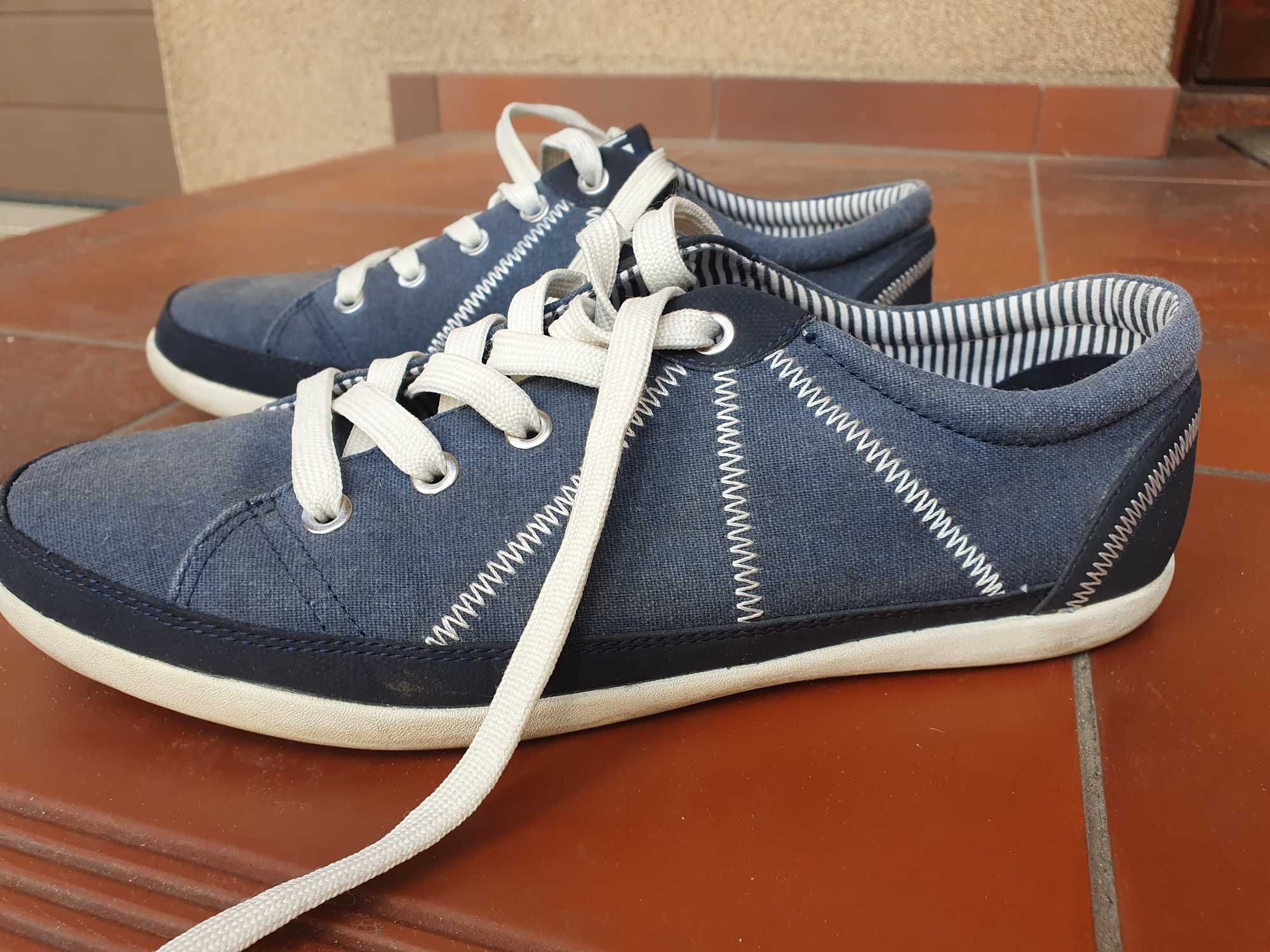 Buty Helly Hansen, rozmiar 40