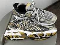 Оригінал! Кросівки Asics Gel Nimbus 42.5 розмір 03362