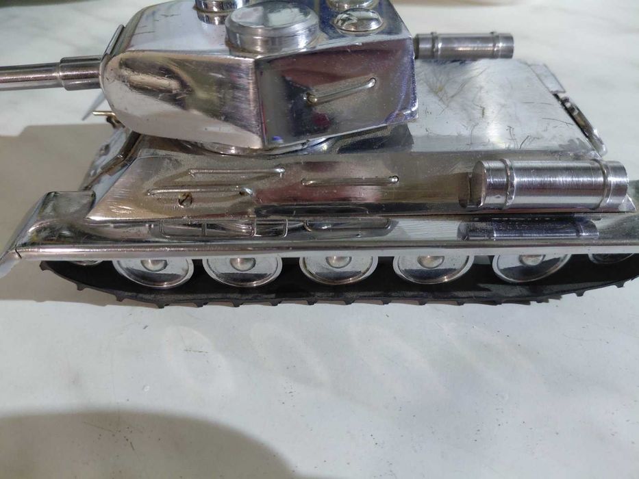 Продам танк колекційний