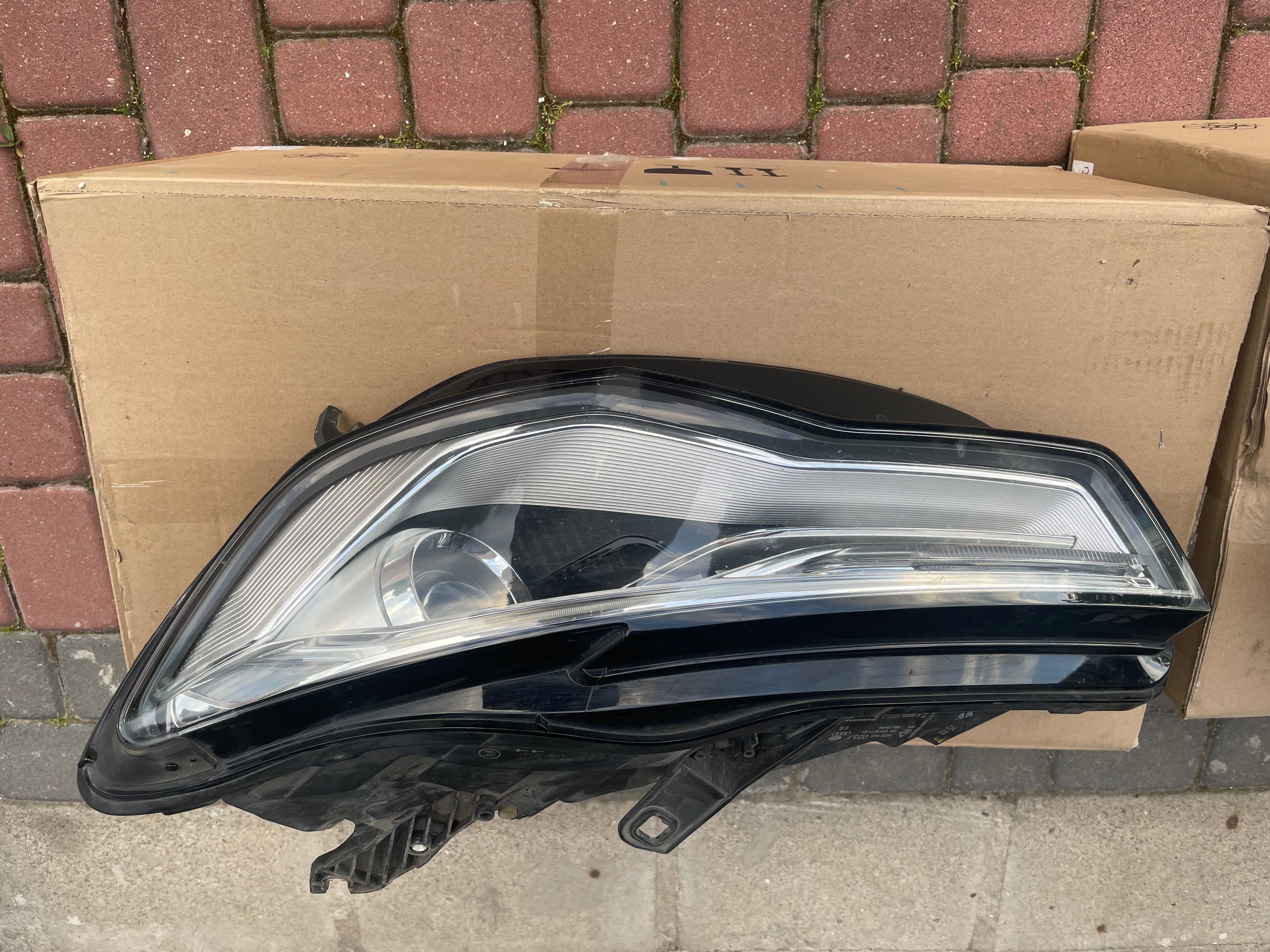 Lampy przód Audi A6 C7  super stan