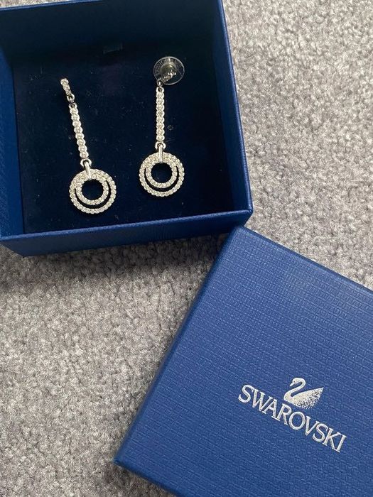 Kolczyki wiszące Svarowski okrągłe piękne
