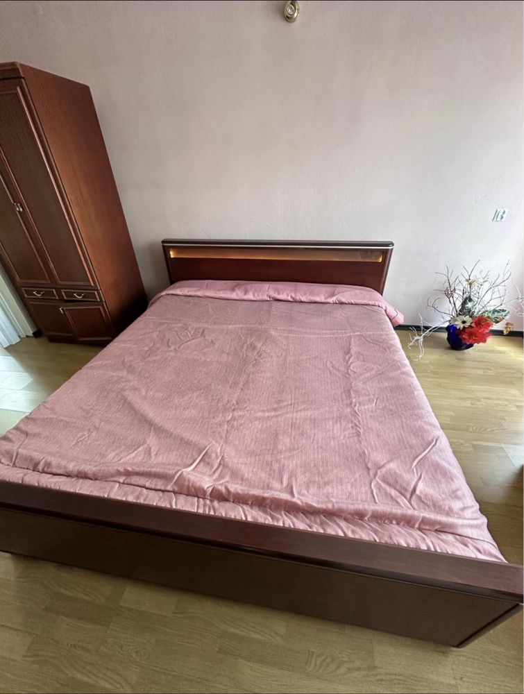 Sprzedam łóżko drewniane