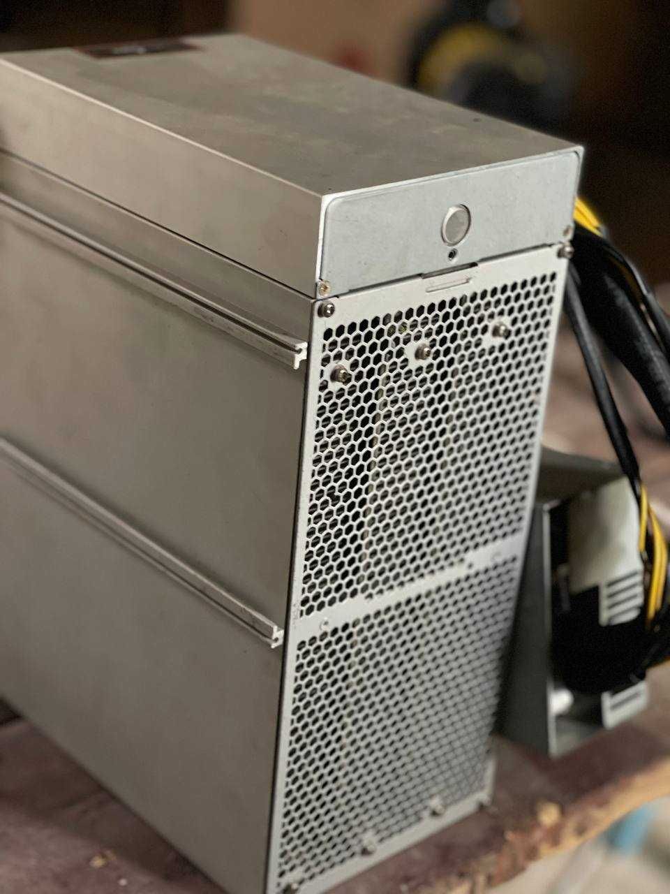 Асік Antminer Z15 Bitmain asic miner