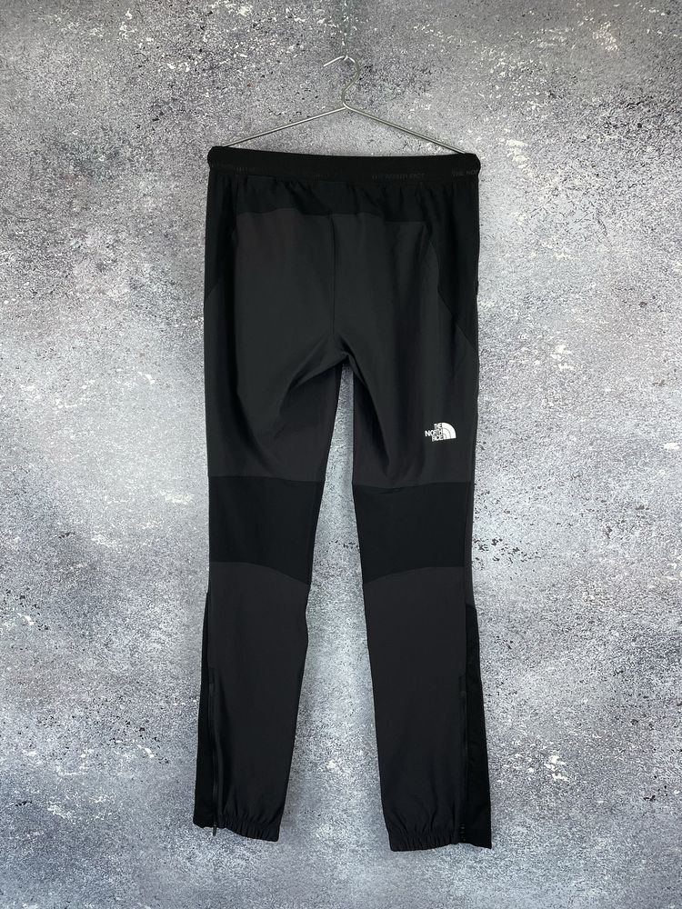 Штани The North Face Circadian Slim Trousers Штани для кемпінгу