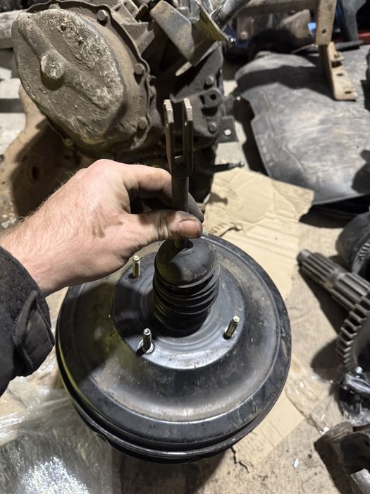 Вакуумный усилитель тормозов Mercedes Sprinter W901-905