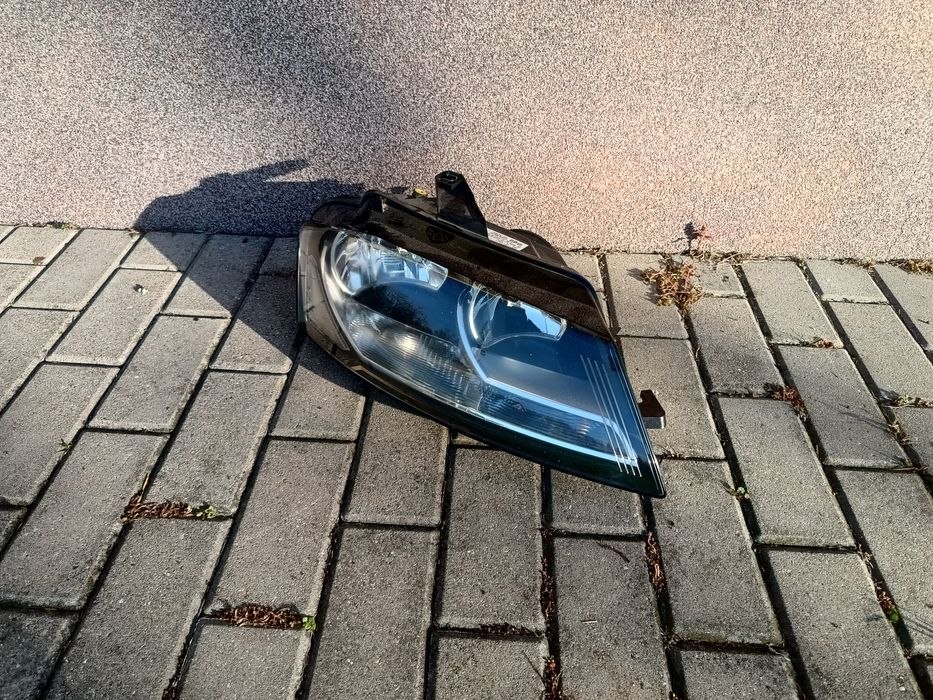 Lampa prawa prawy przód Audi A3 8P LIFT EU ładna oryginalna części