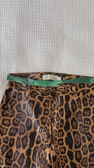 Леопардові штани, S