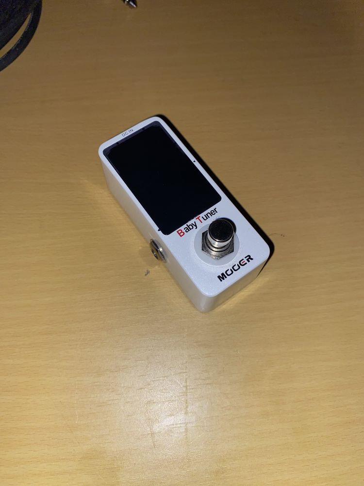 Baixo elétrico 4 cordas