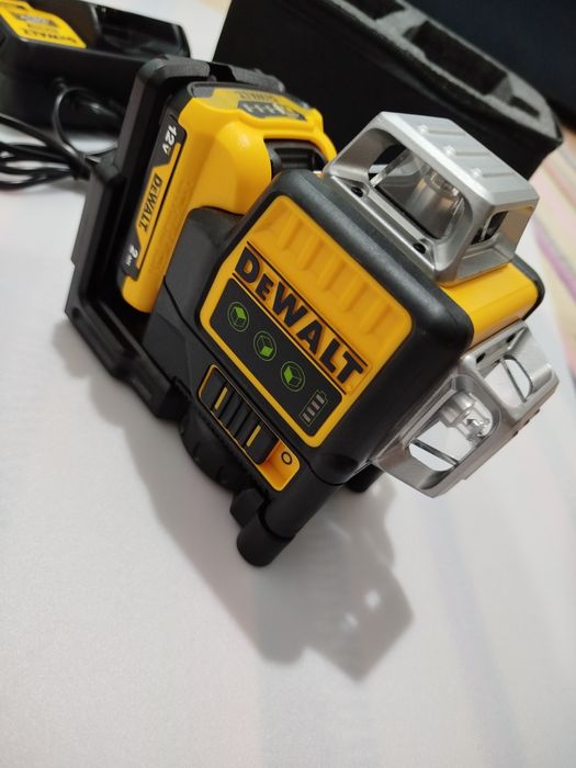 Nívelador a laser