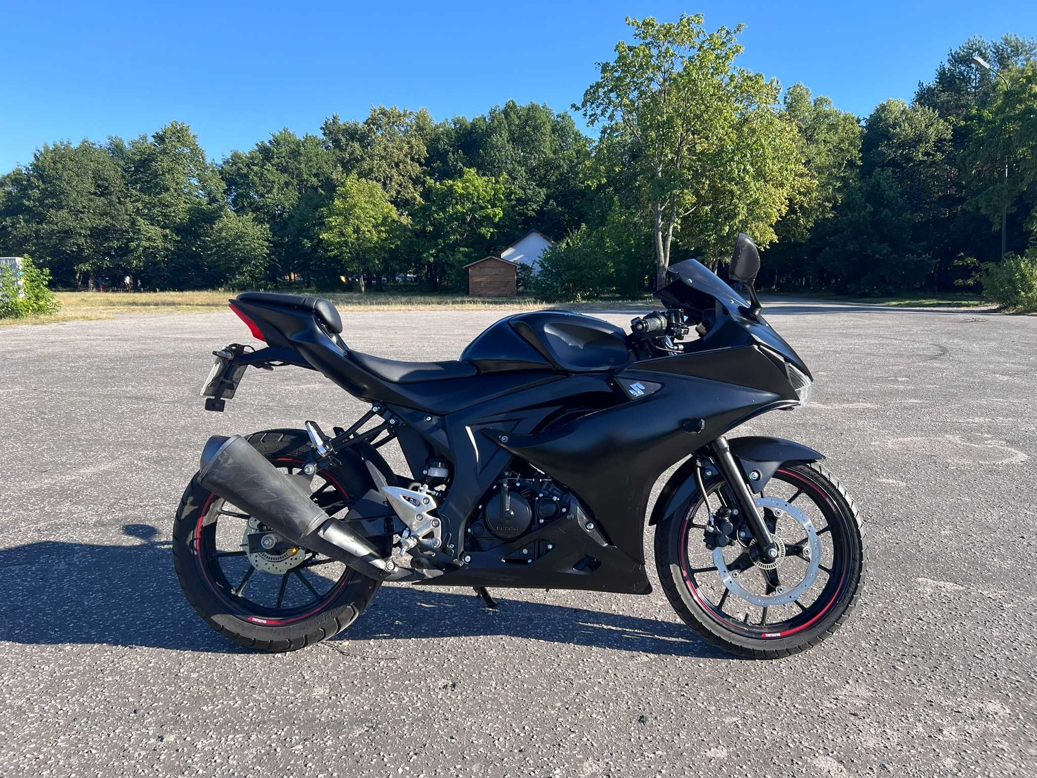 Suzuki GSXR 125 ABS Keyless, kat B, A1, 2018 Czarny