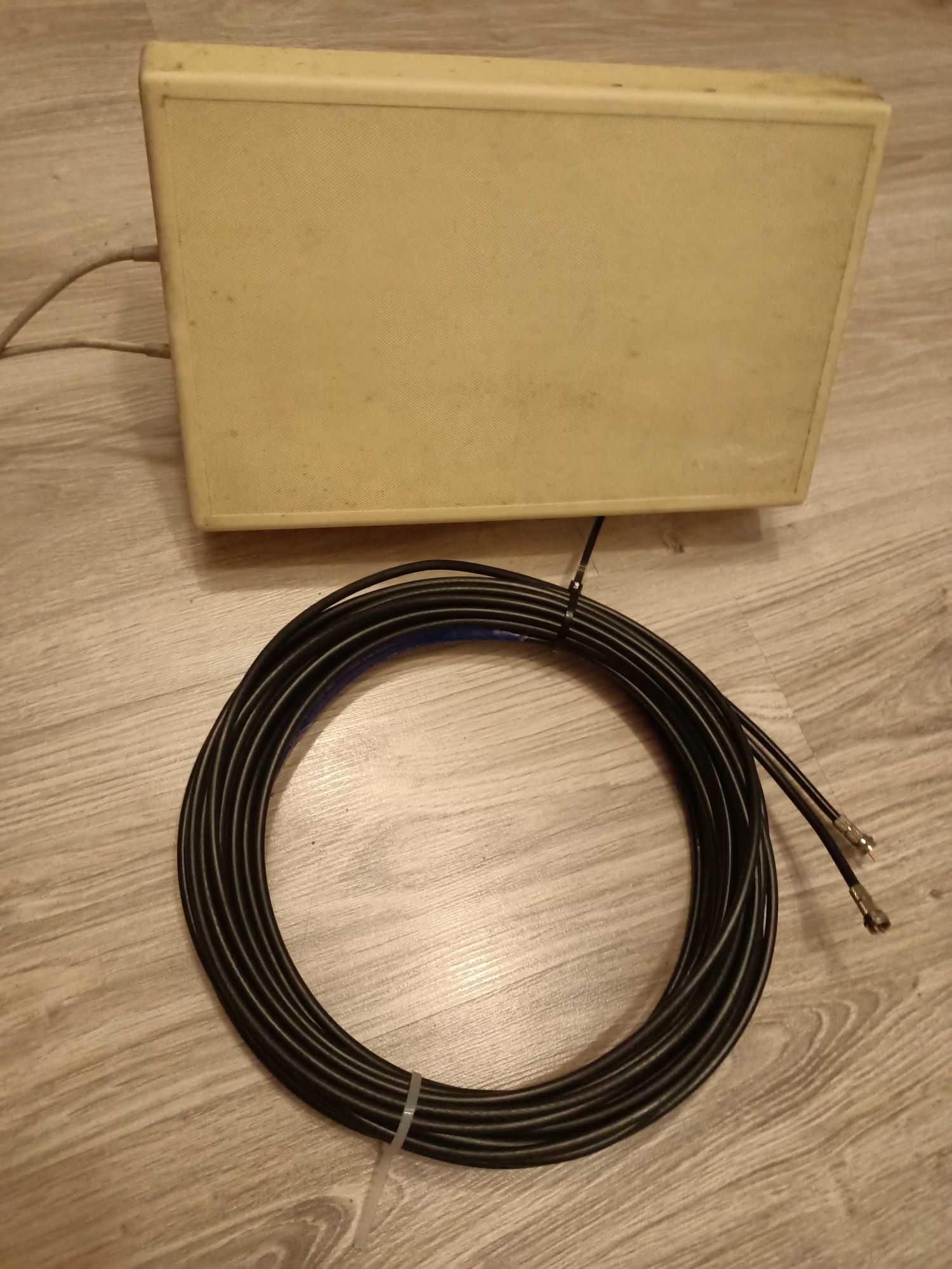 Antena GSM LTE 2x15dBi