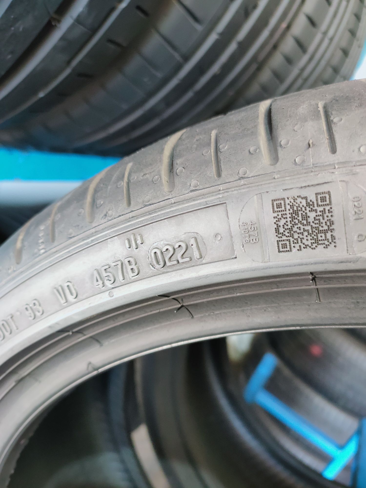 235/35R19 Pirelli PZERO 2021r 6mm