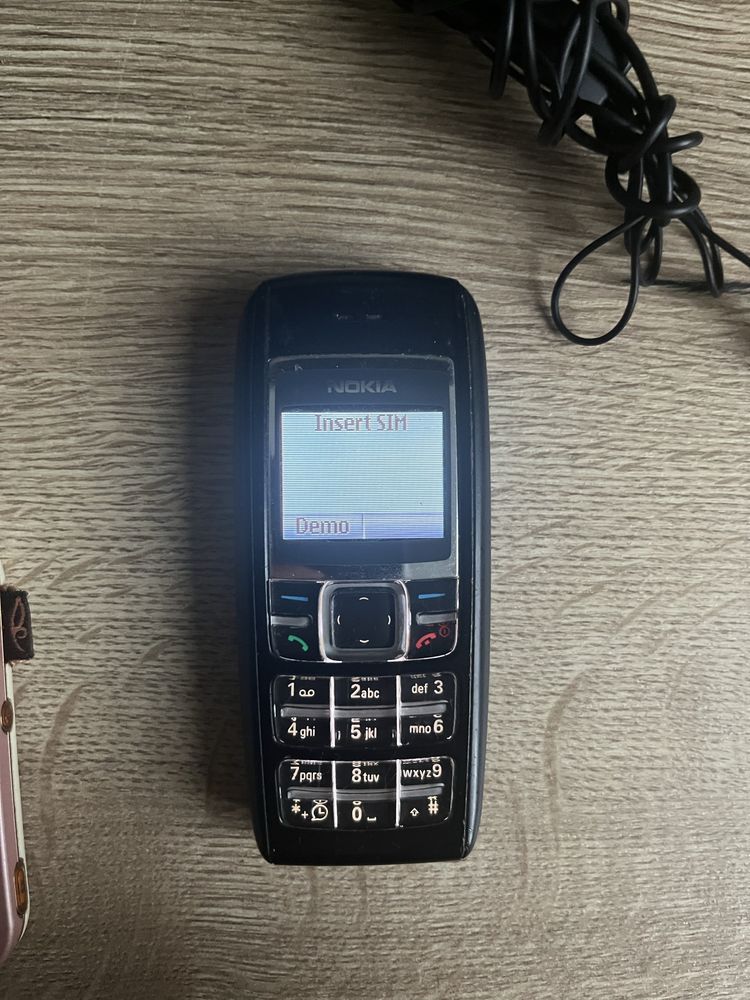 Zestaw telefonów lg nokia samsung oraz akcesoria