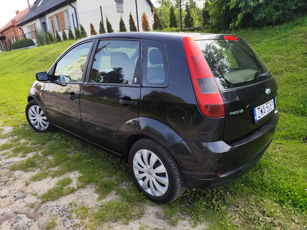Ford Fiesta MK5 1.4 TDCi 68KM Ghia* Klimatyzacja Sprawna! 5 Drzwiowa!