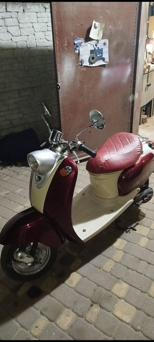 Скутер Yamaha vino 2t, повністю в оригіналі .