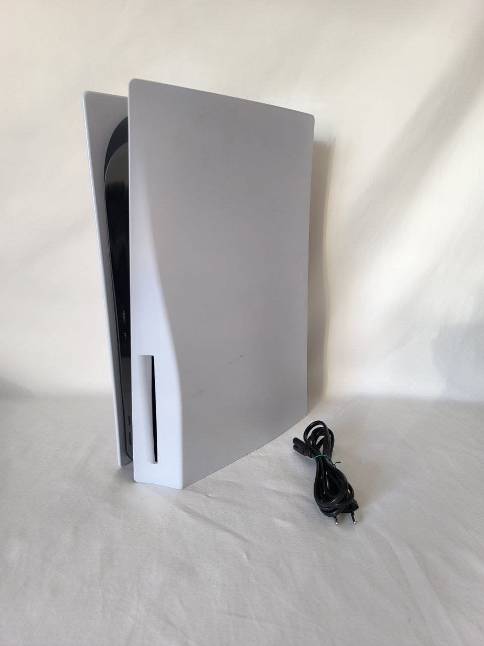 PS5 PlayStation 5 Standard 825GB Sem Comando
