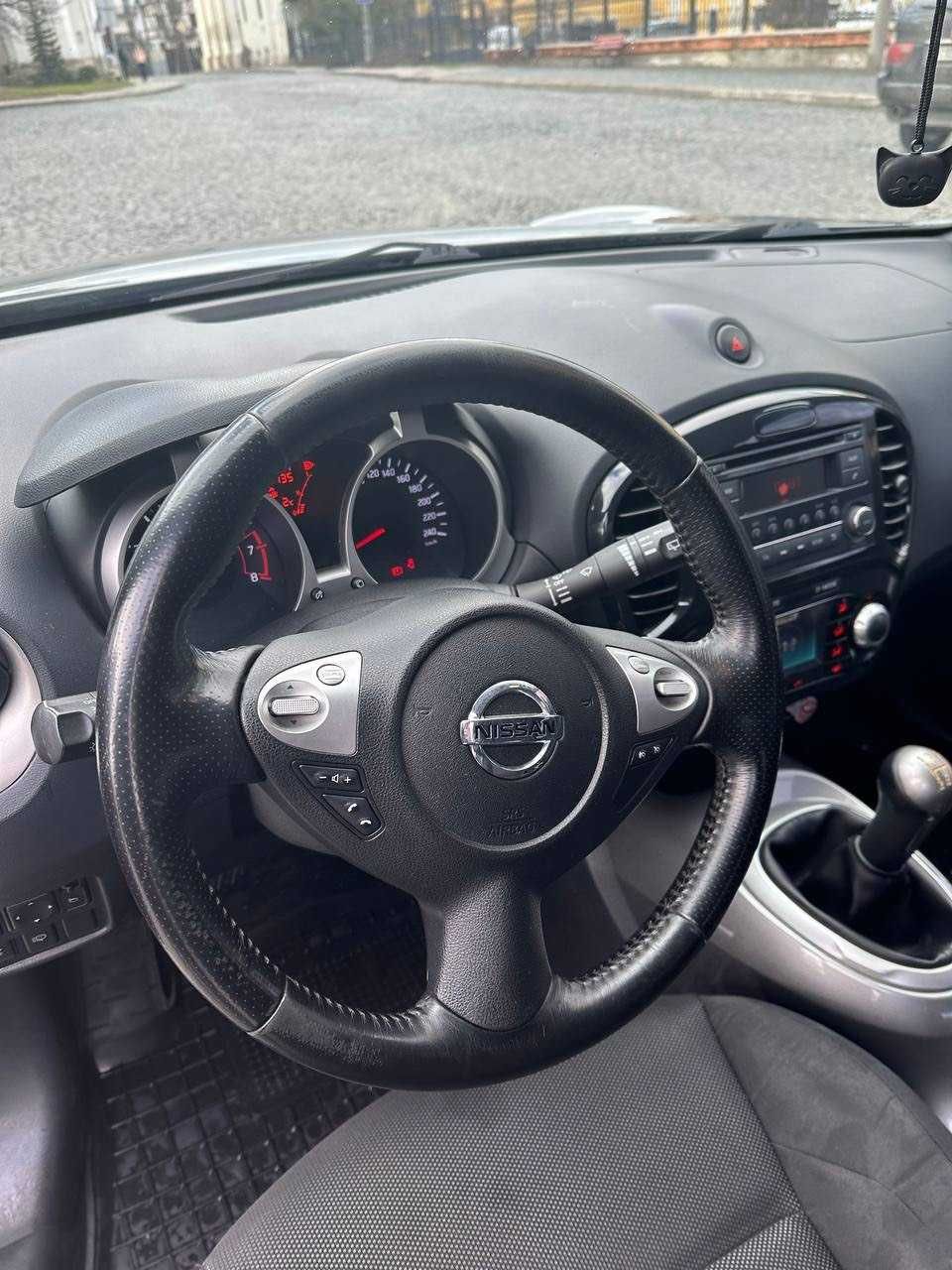 Продам Nissan Juke 2011