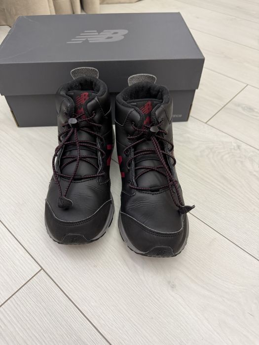 Ботінки кросівки осінь зима весна new balance 38 23.5