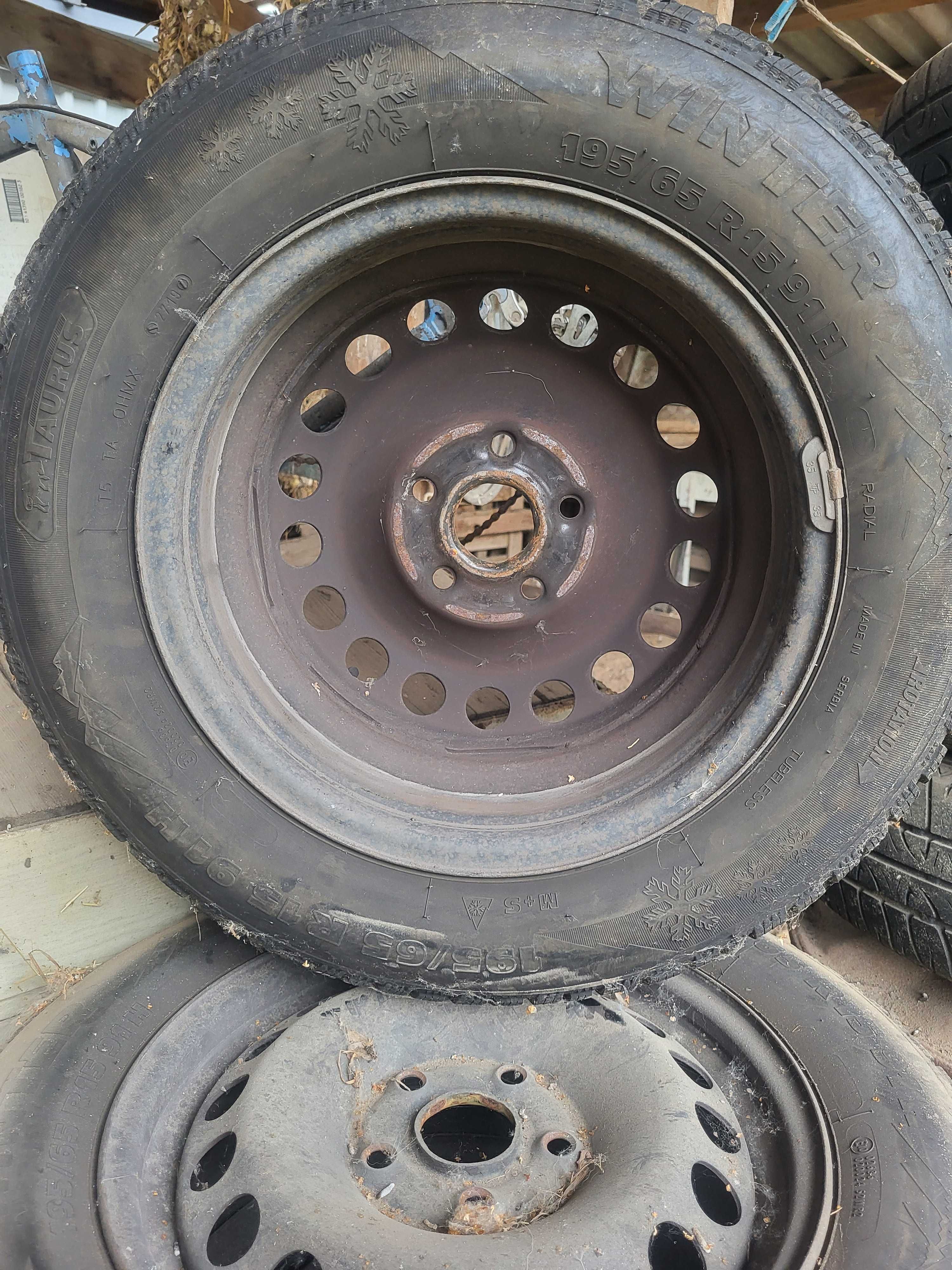 Резина автомобільна 195/65 R15