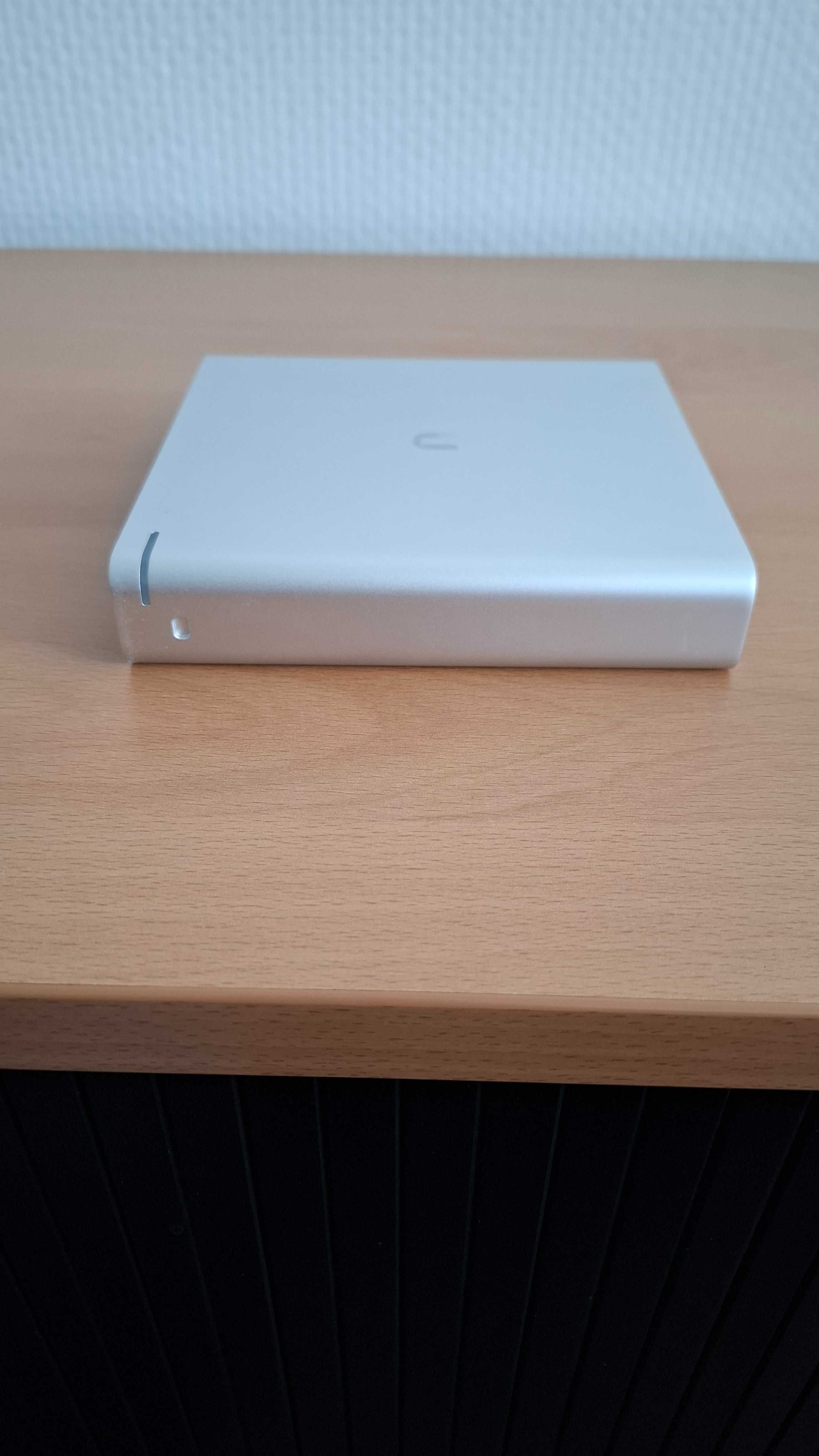 Unifi CloudKey 2 G2+ kontroler sieciowy