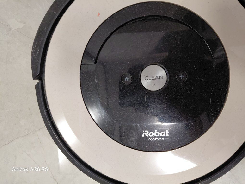 Irobot romba E5.