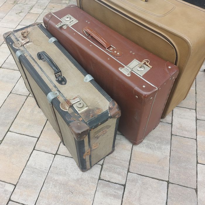 Stara duża walizka podróżna retro vintage prl lata 70te