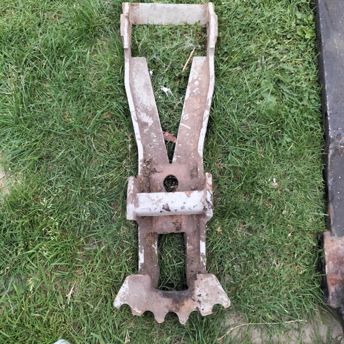 Zaczep dolny nowy typ Ursus C-360