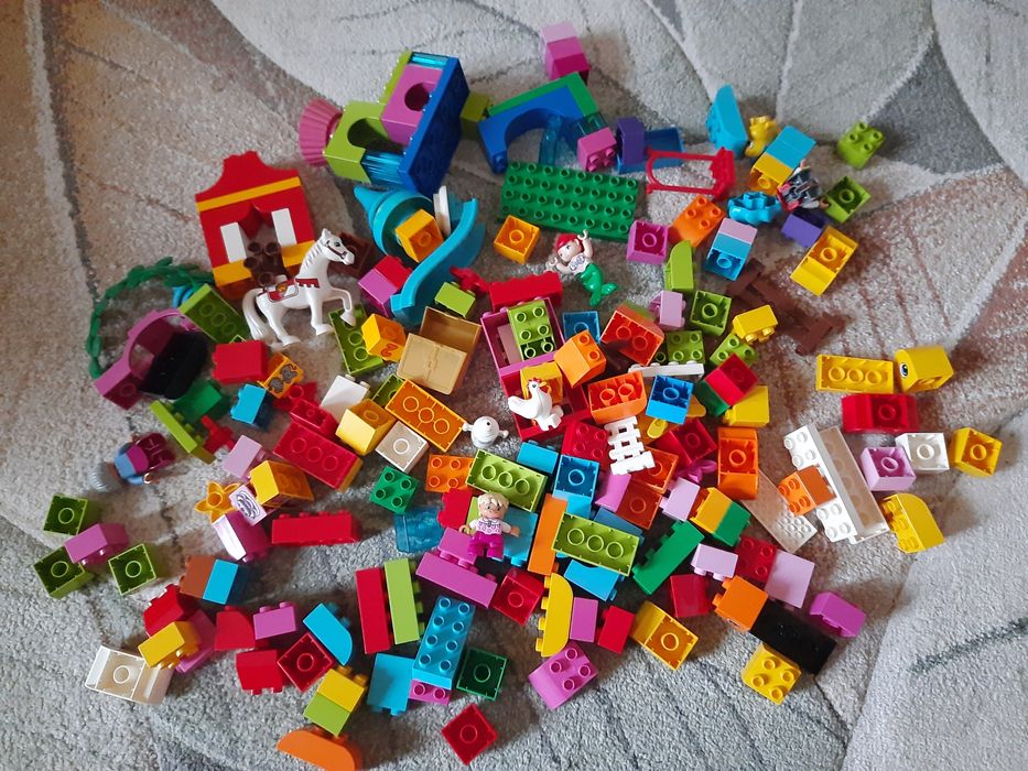 Lego Duplo różne zestawy ponad 200 klockow