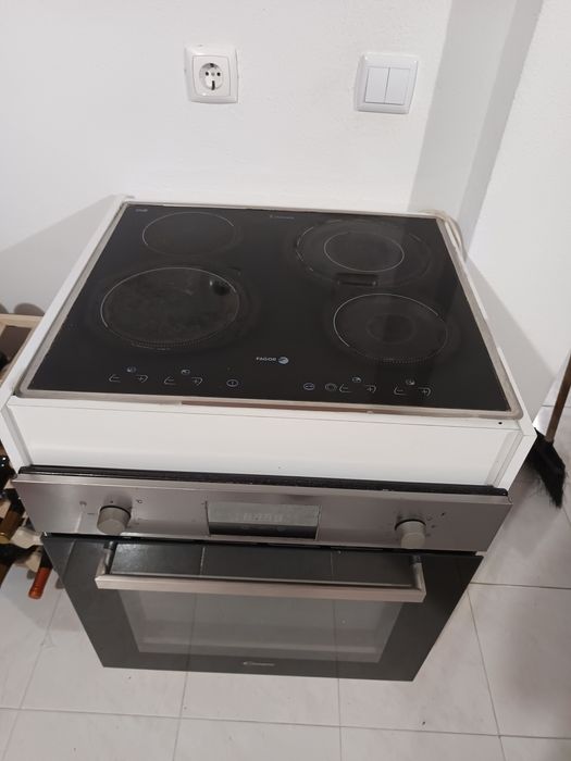 Placa e forno eléctrico