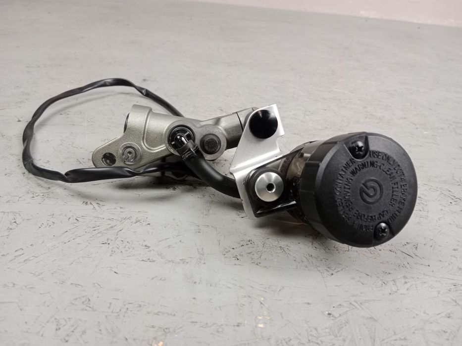 Ducati Streetfighter V2 Pompa Hamulcowa Przód Brembo + Zbiorniczek