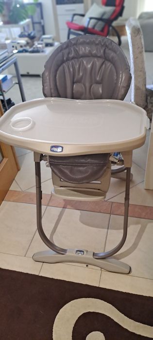 Cadeira de refeições e espreguiçadeira