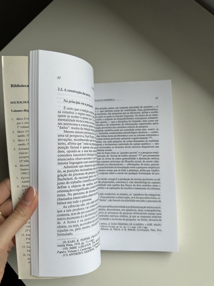 Livro Metodologia das Ciências Sociais
