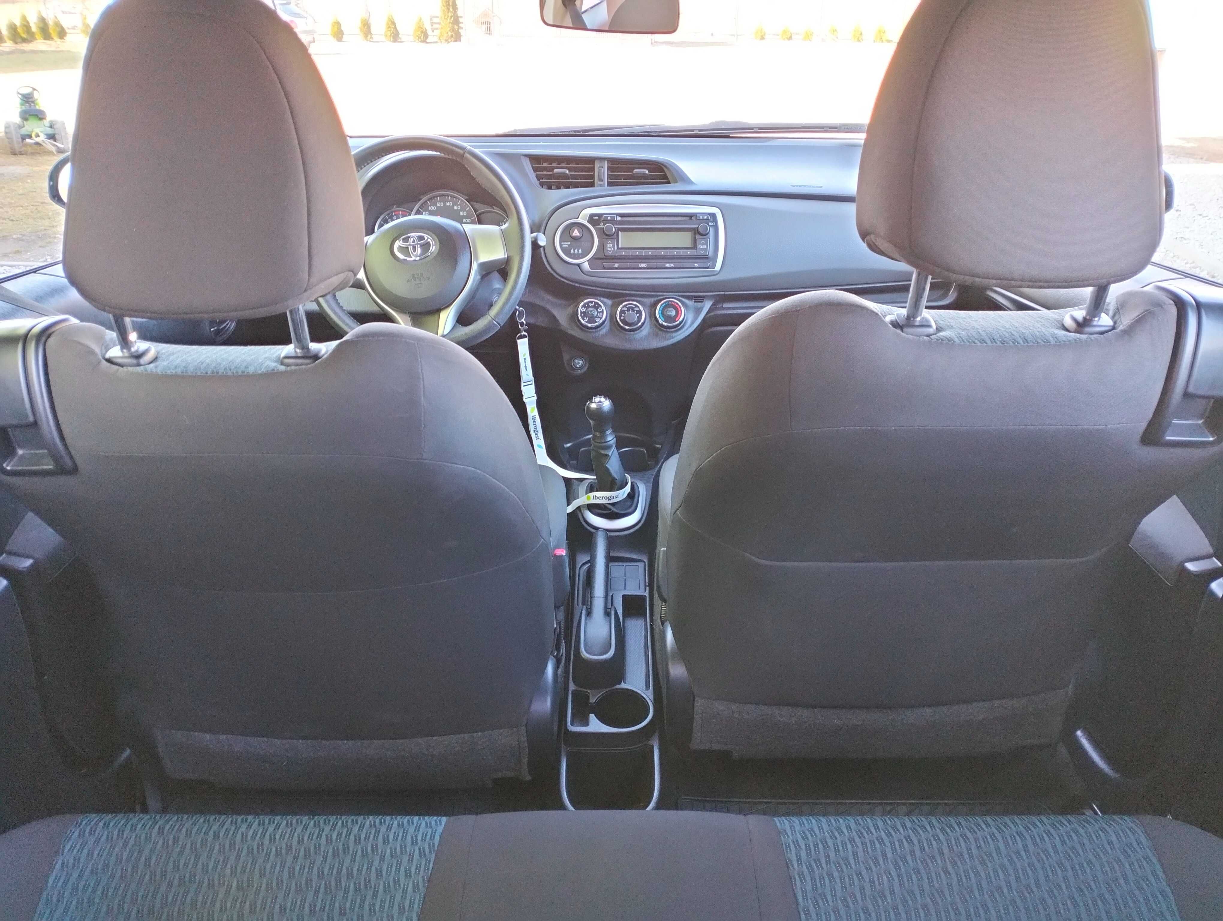 Toyota Yaris 2012r 1.0 benzyna