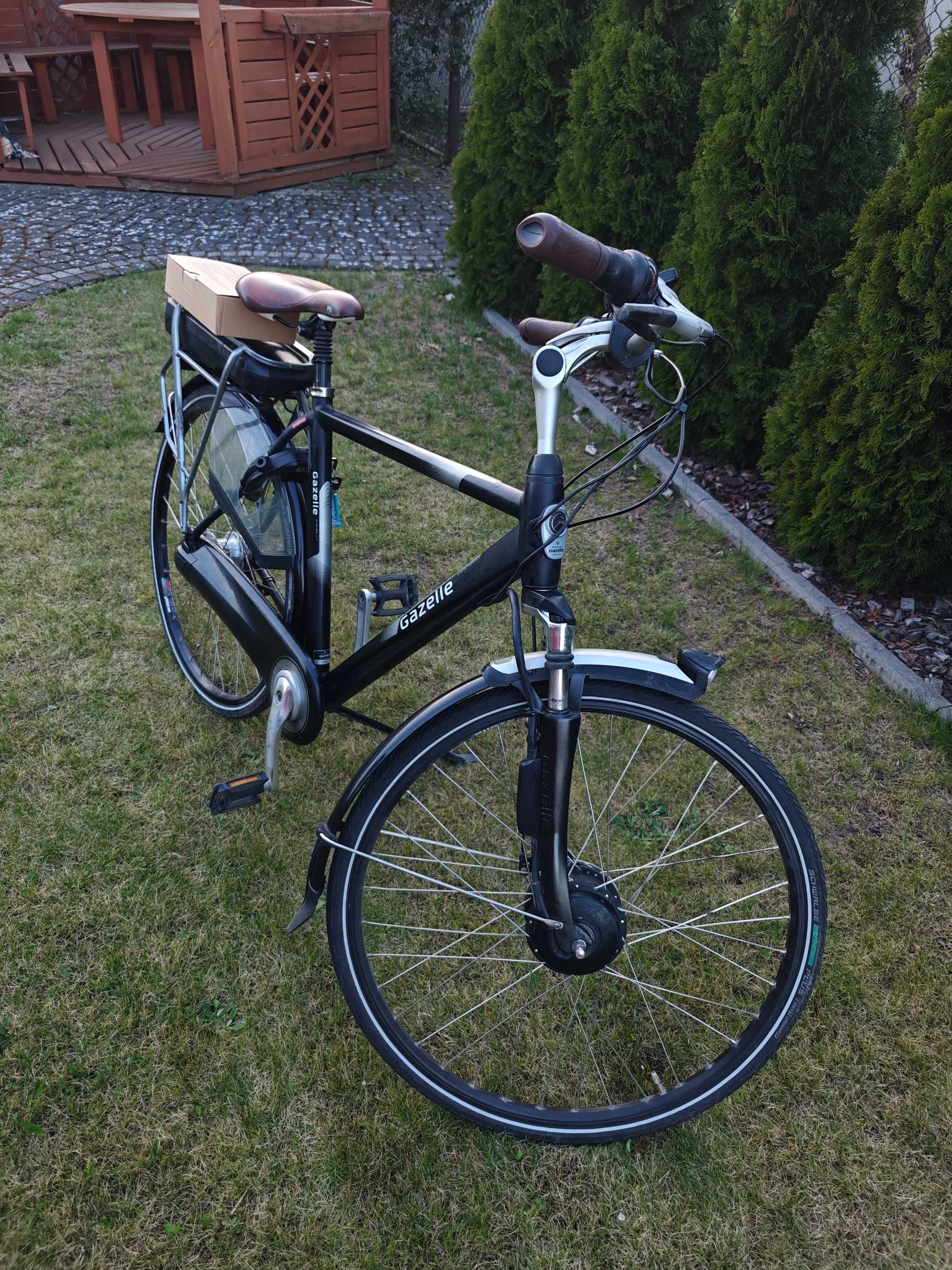 Rower elektryczny Gazelle orange C+, nowa ładowarka