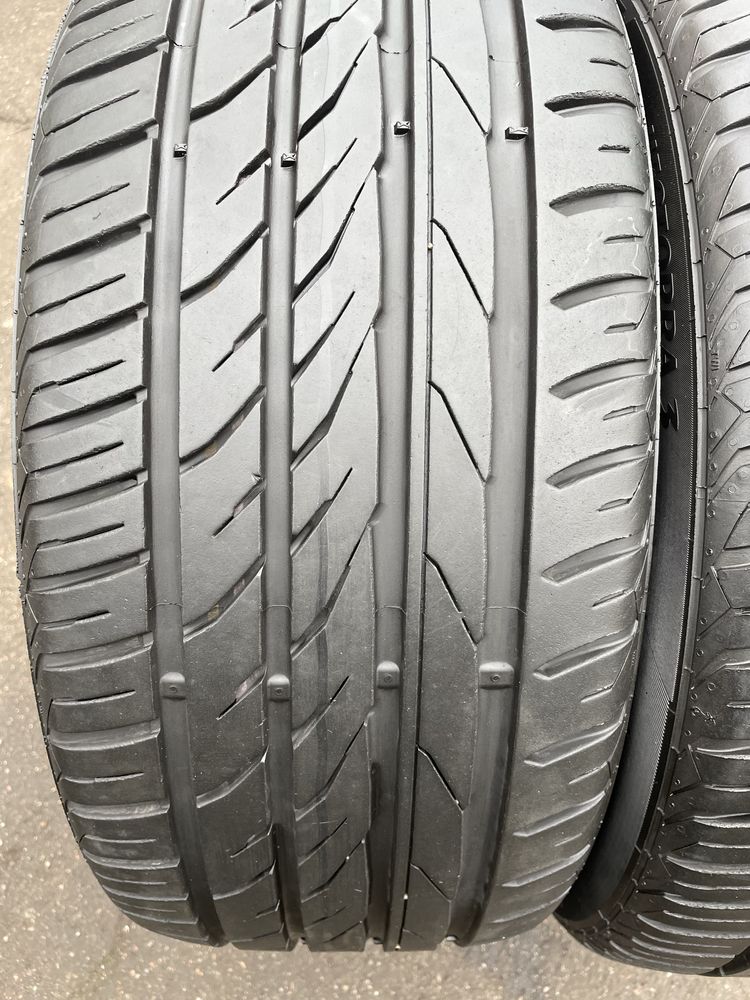 245/40R19 Matador