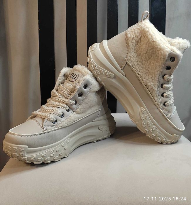 Buty damskie ocieplane 37 NOWE