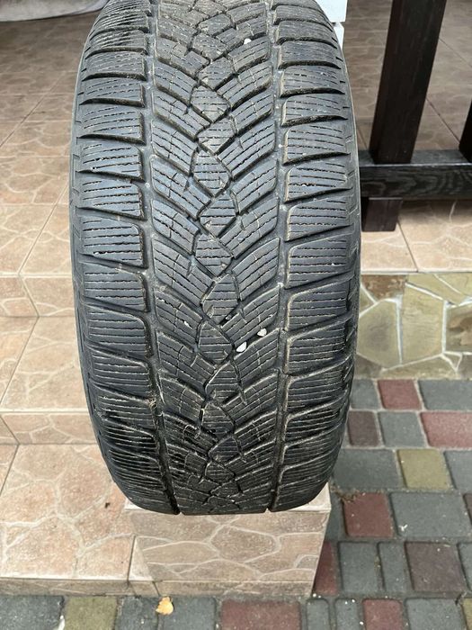 Комплект резины r18 235×45