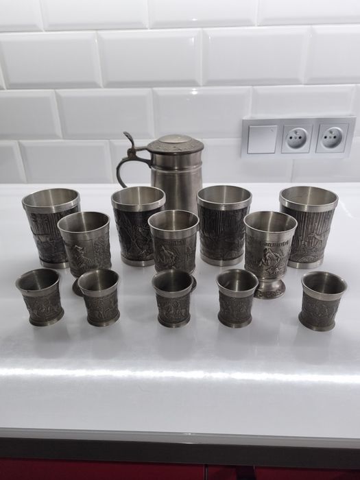 Kieliszki,kielichy,kubki z cyny,zestaw.