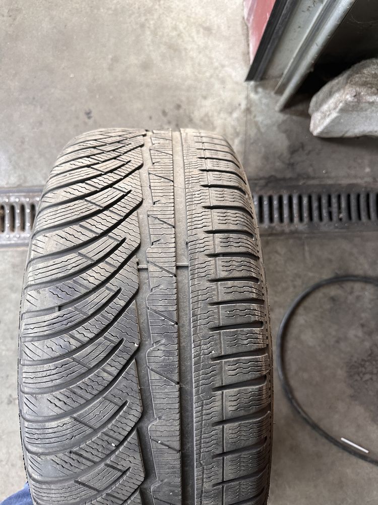 Резіна Michelin Pilot 245/45 R18 зима