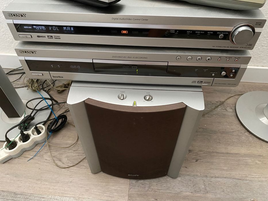 Home cinema Sony com leitor/gravador dvd e control centre e subwoofer