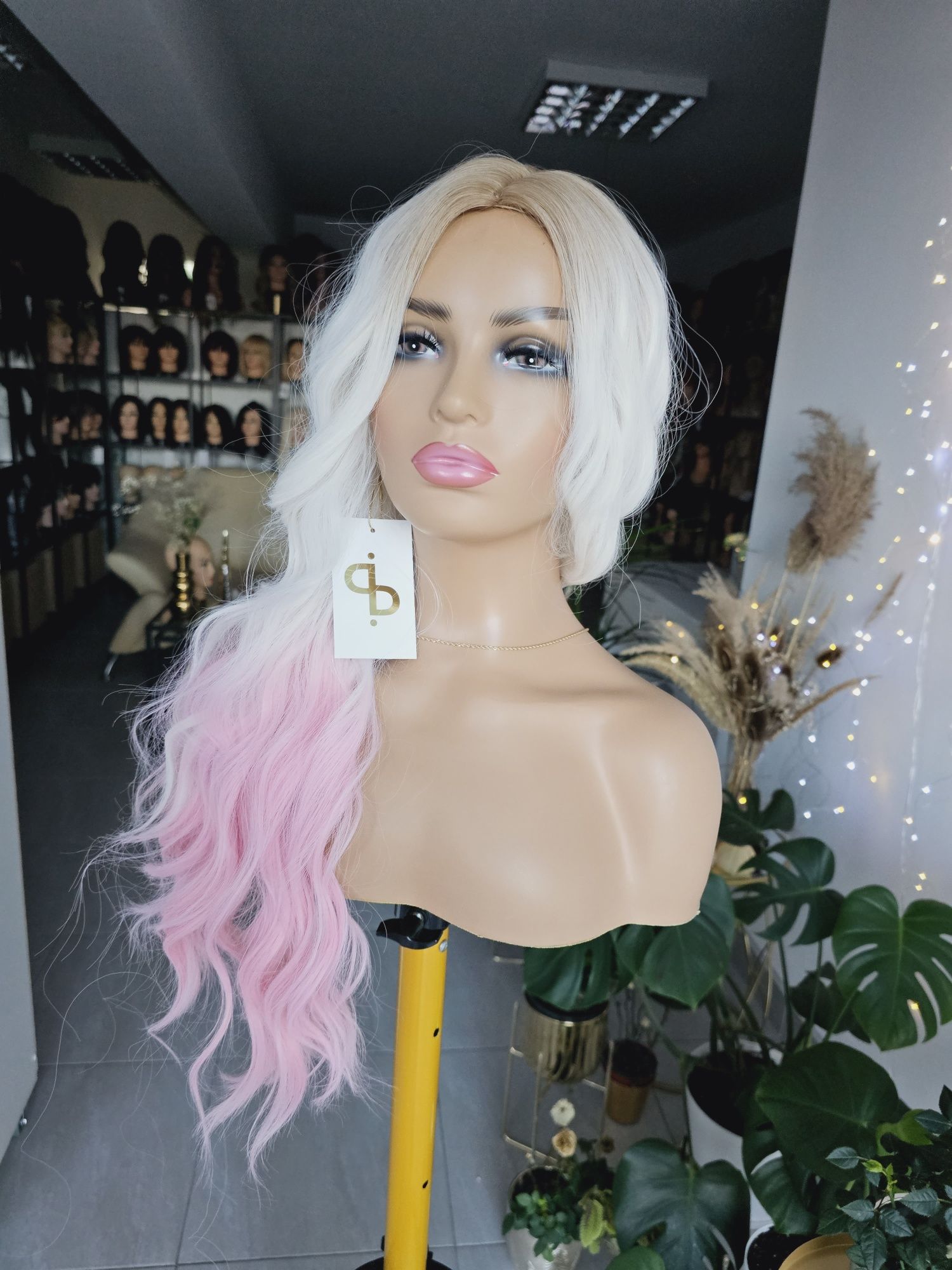 Długa peruka fale loki mleczny blond róż blond 3D Barbie Paula sesja