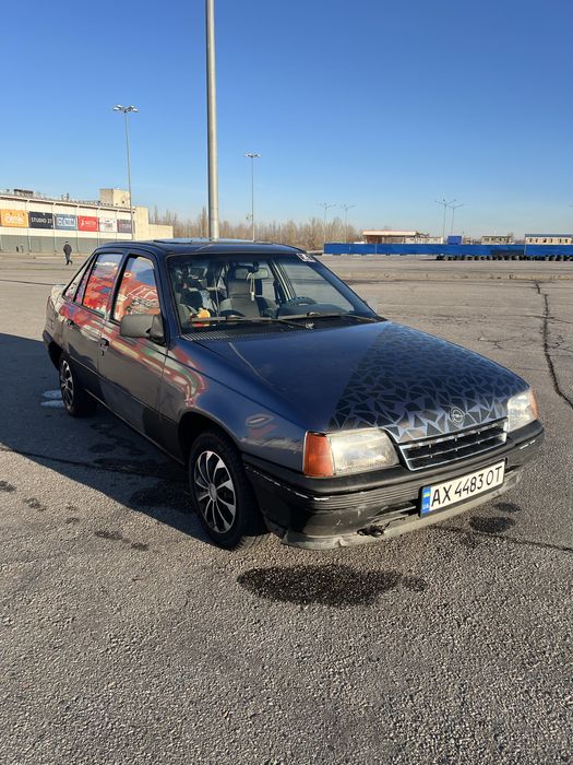 Opel Kadett 1.6i