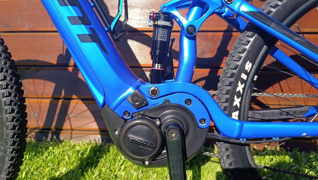 Bicicleta elétrica Giant 625w