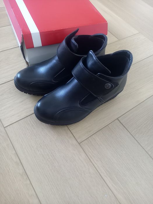Buty botki Polaris nowe 36