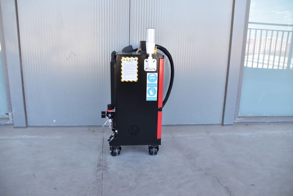 Urządzenie do renowacji, czyszczenia, usuwania powłok Laser pulsacyjny