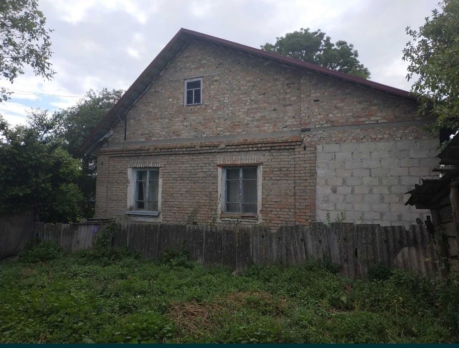 Продам будинок може бути як дача близько ліс,ставок для риболовлі