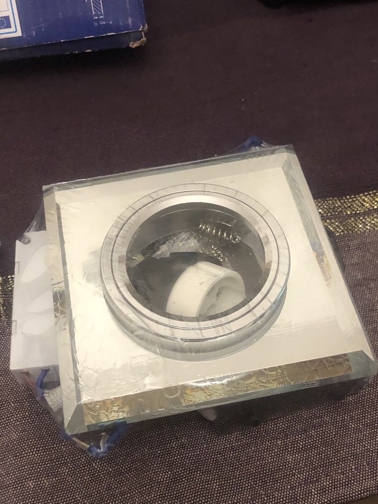 Oprawa stropowa led z światłom niebieskim 50W.