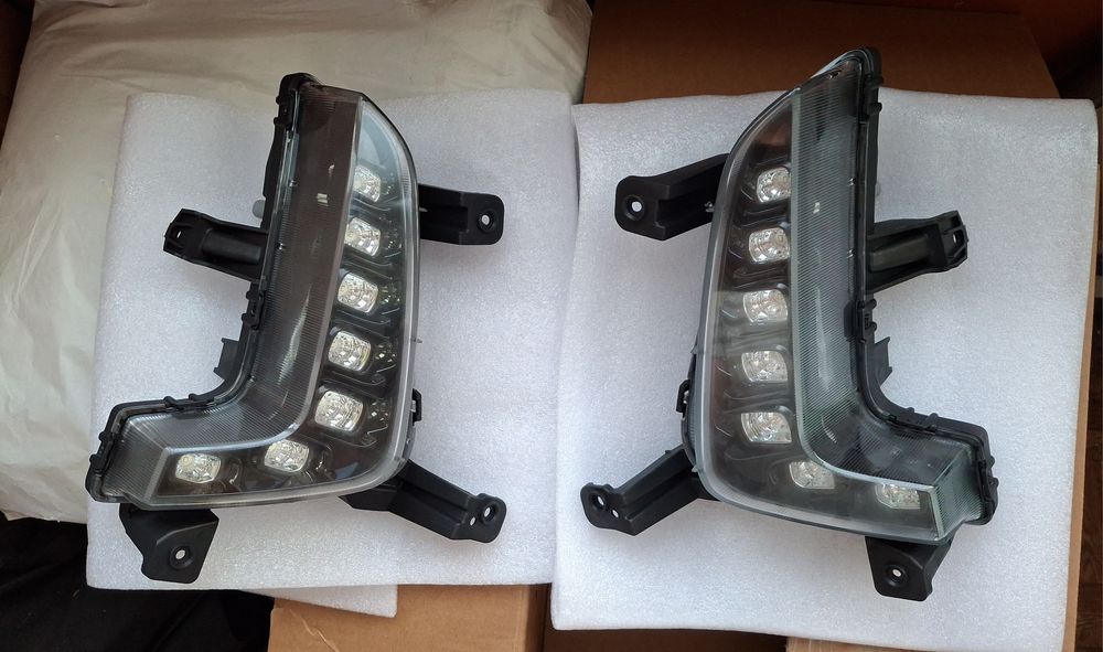 Накладка бампера под ДХО LED 86564G2050 бампер молдинг 86563G2050