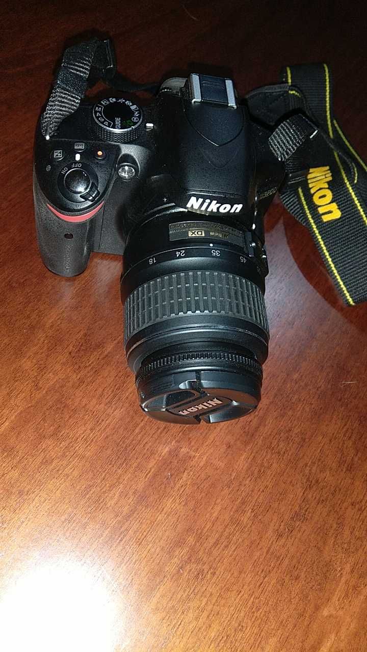 NIKON D3200 como nova com muitos acessórios